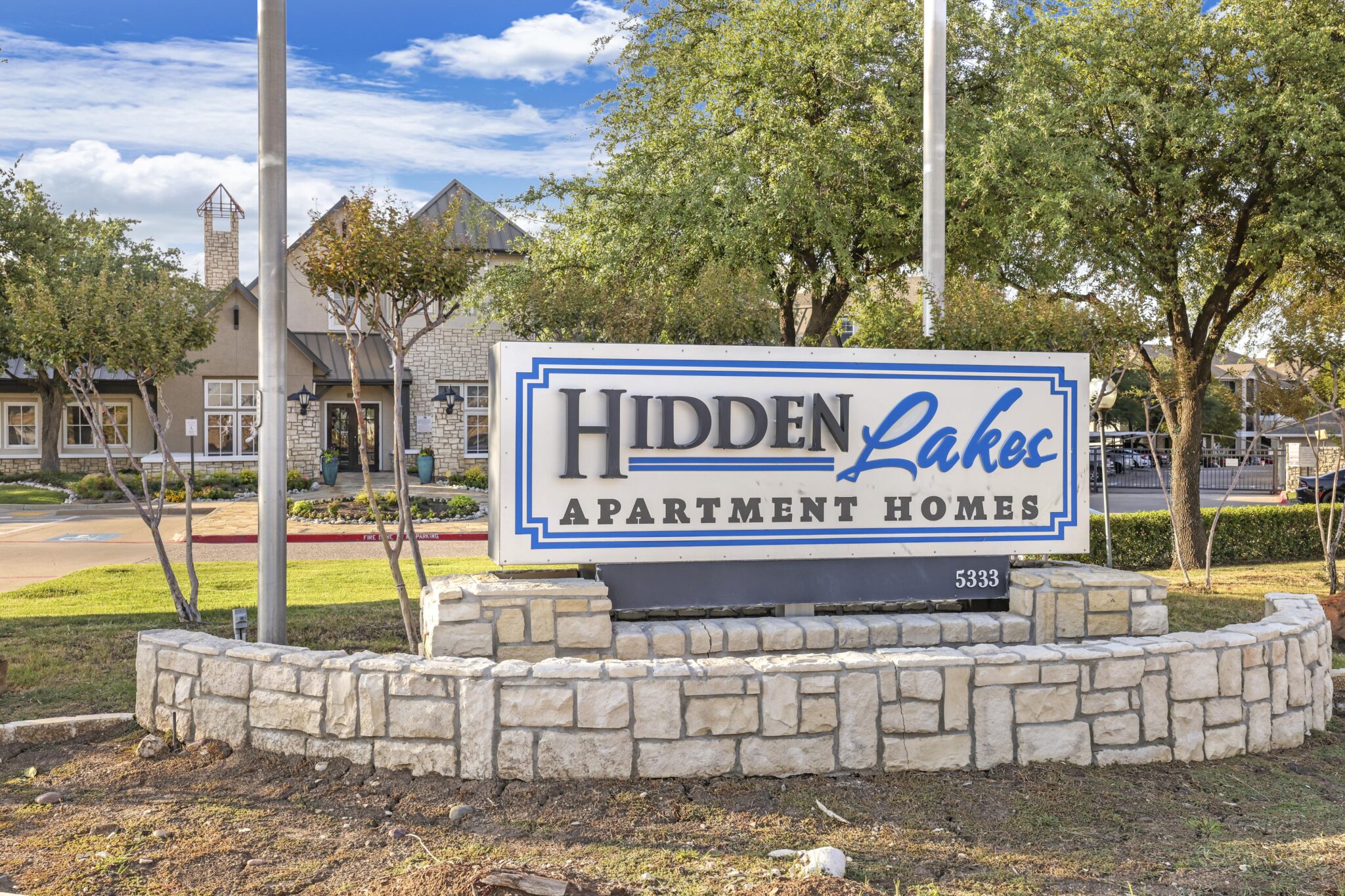 Hidden Lakes Apartments